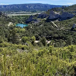 Campingplatz Camping De La Vallee Heureuse, Orgon